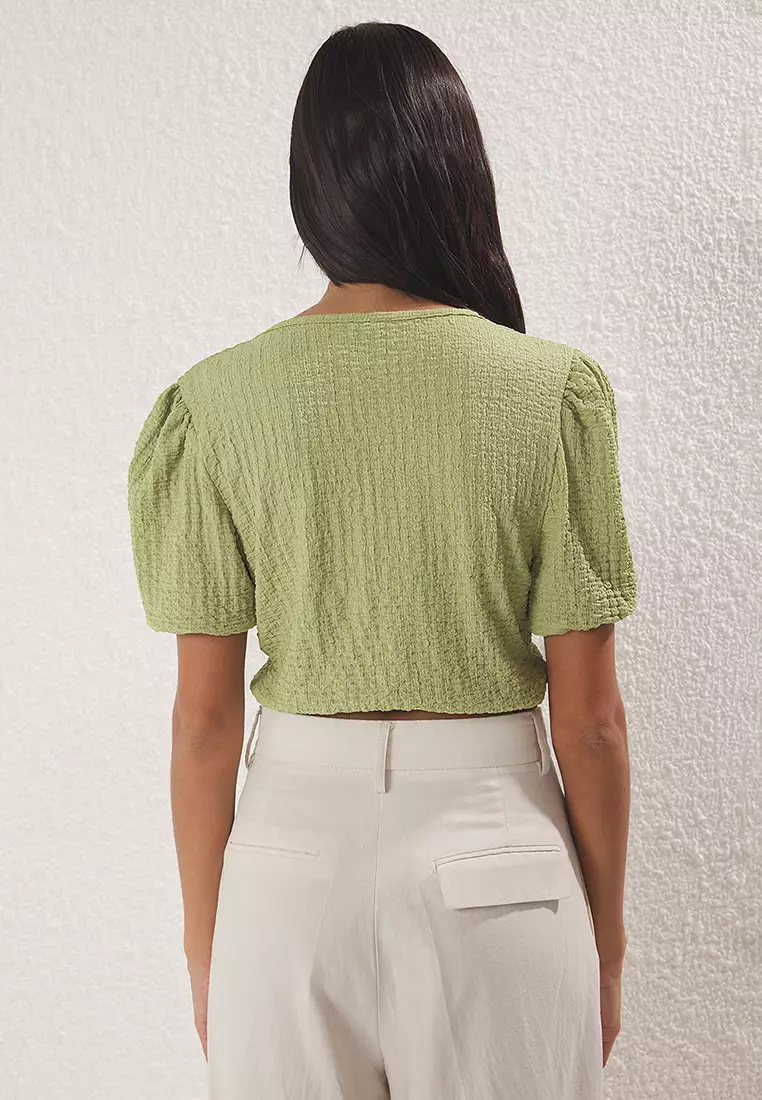 Oil Green Textured V-Neck Double Breasted Closure Balloon Sleeve Crop Knitted Blouse Twoss25Bz00542