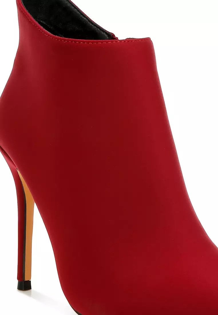 Pleather Concave Cut Ankle Boots in Burgundy