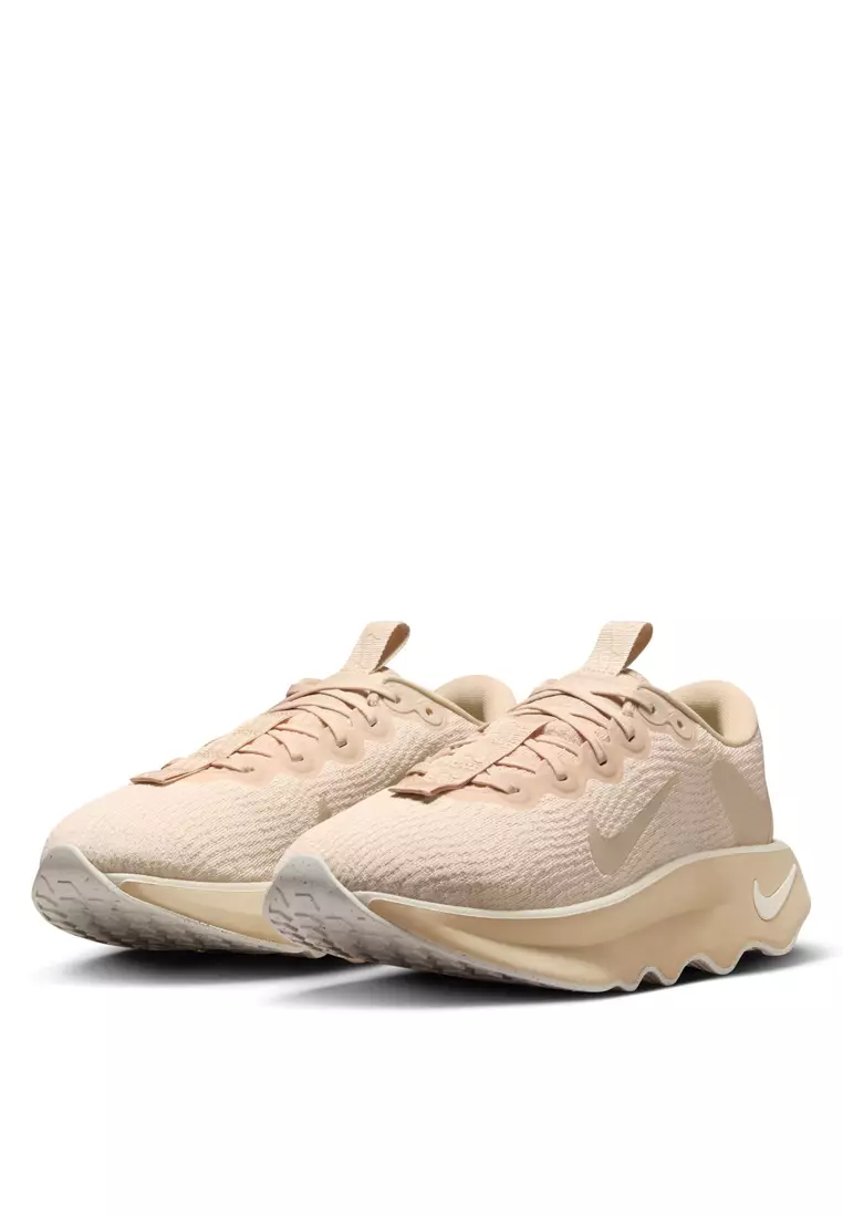 Motiva Walking Shoes