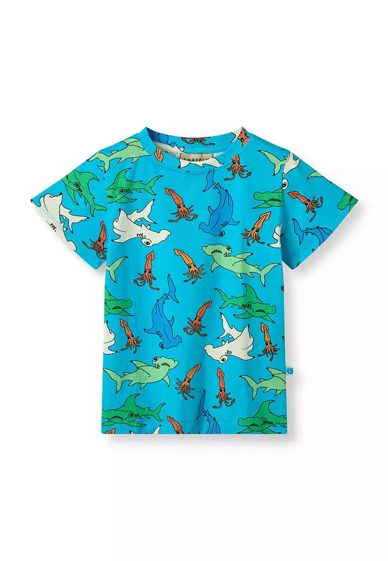 T-shirt with hammerhead sharks