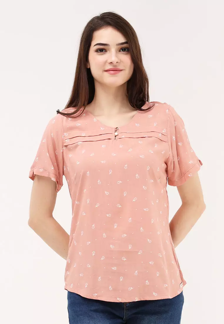 Short Sleeves V-neck Blouse