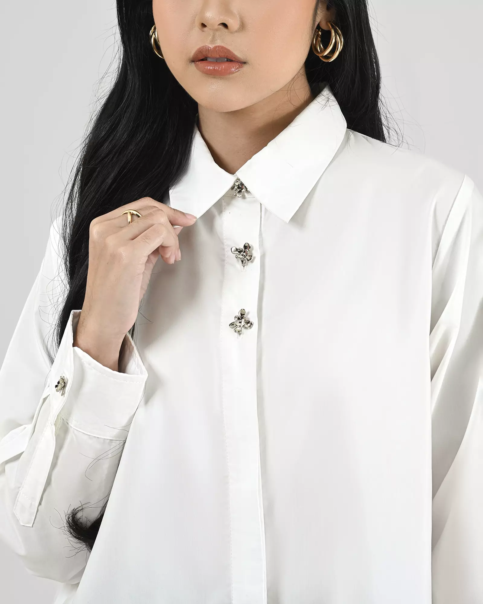 Geulis.id JURISA SHIRT - Brokenwhite