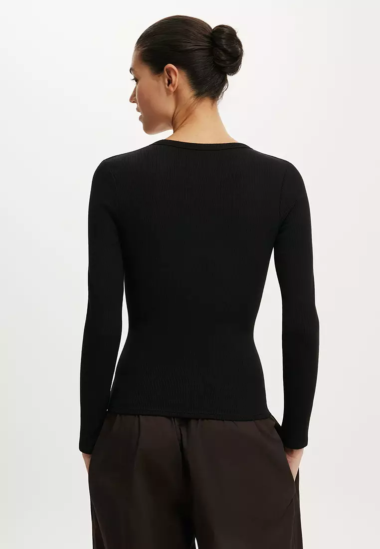 Blake Henley Long Sleeves Top