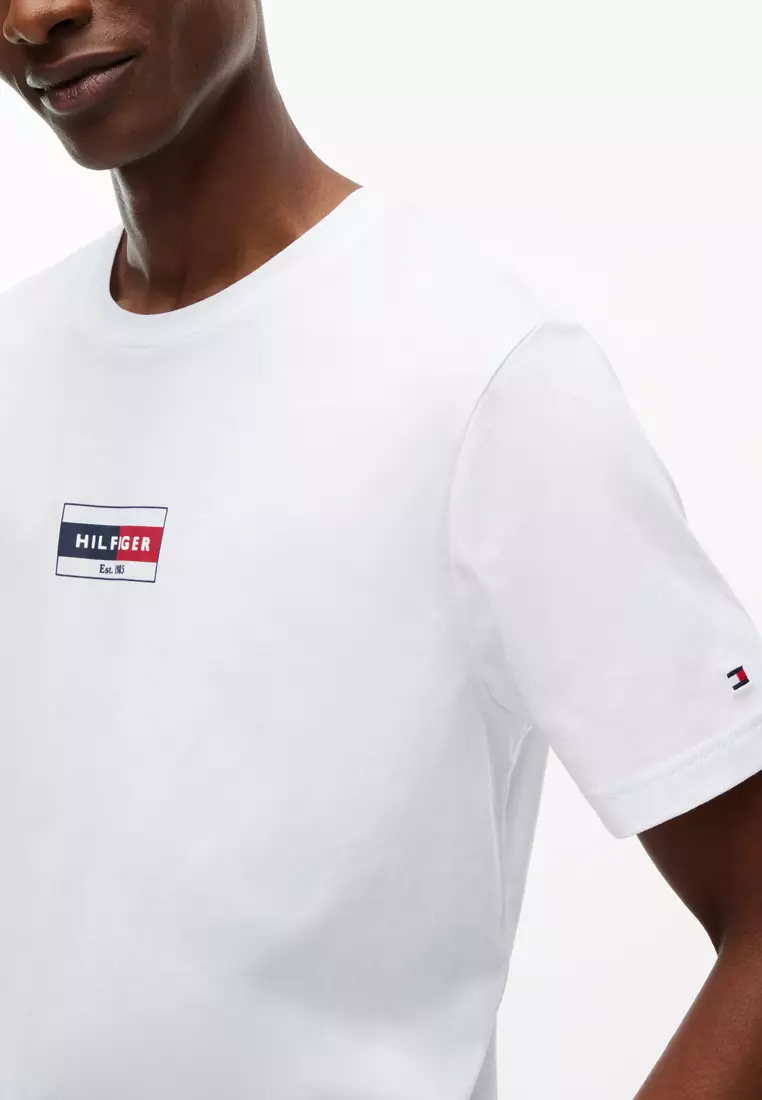 網上選購 Tommy Hilfiger Small Flag T恤 - Tommy Mainline 2026 系列 | ZALORA香港