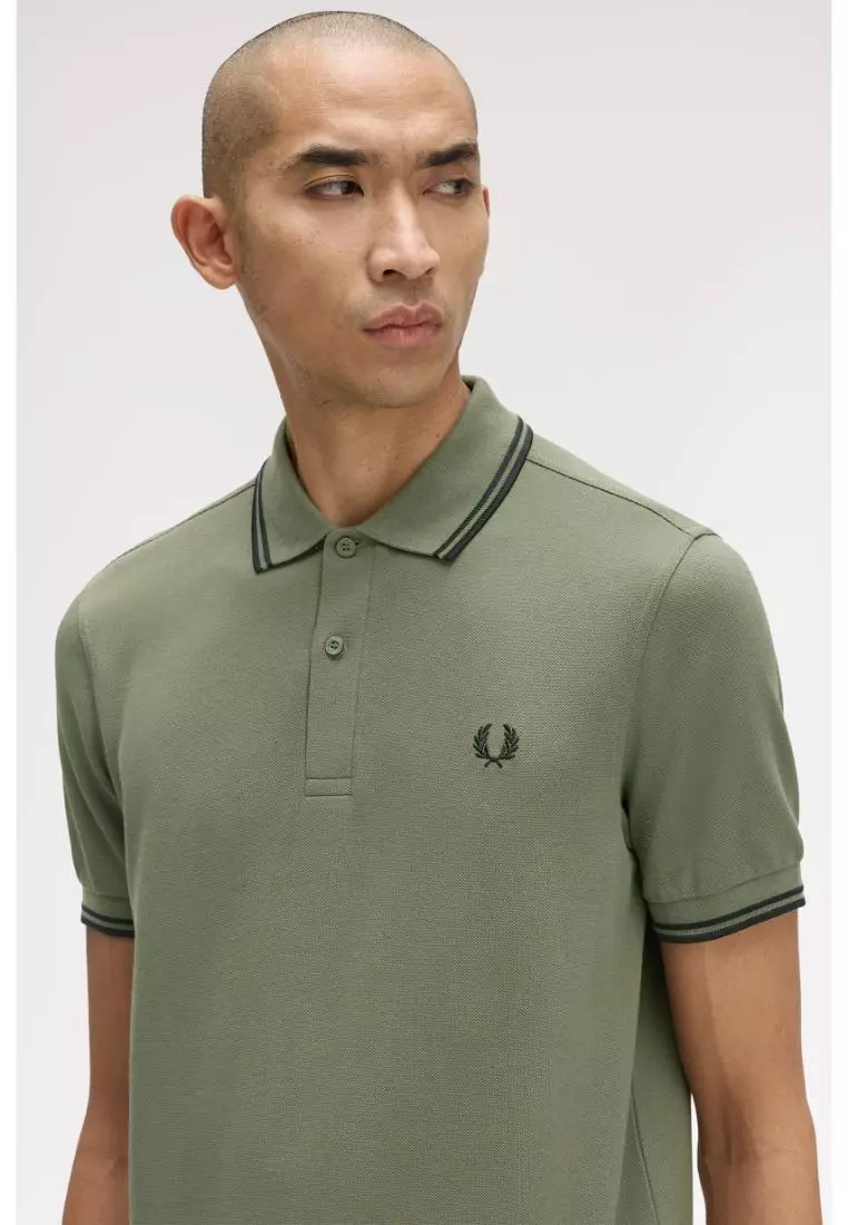 Fred Perry M3600 Twin Tipped Fred Perry Shirt (Laurel Wreath Green / Black / Black)