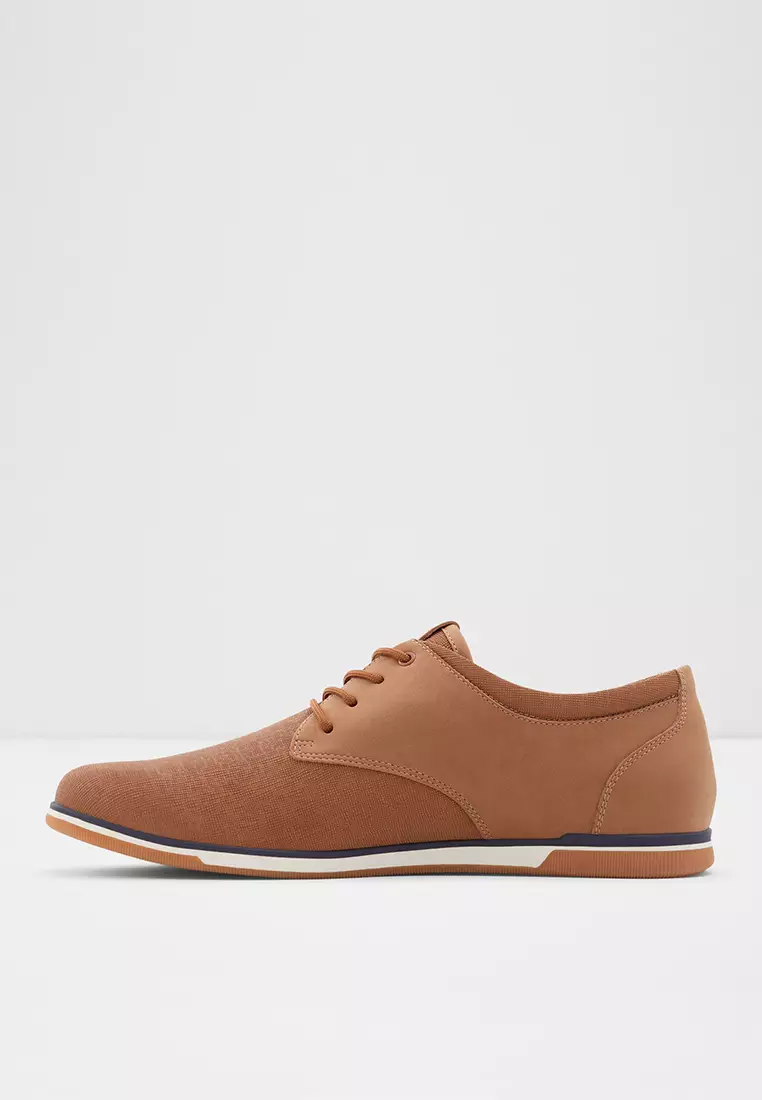 Heron Low-Top Sneakers