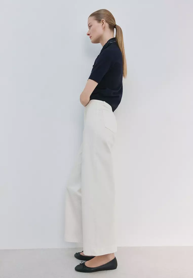 High-Waisted Wide Leg Jeans With Stitching