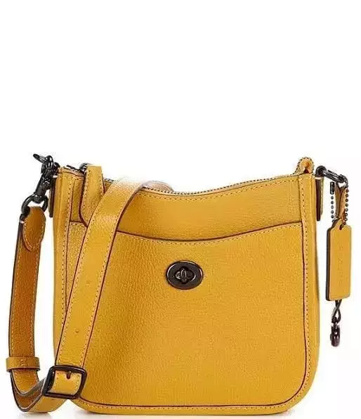 CC390 Chaise 19 Leather Crossbody Bag Flax