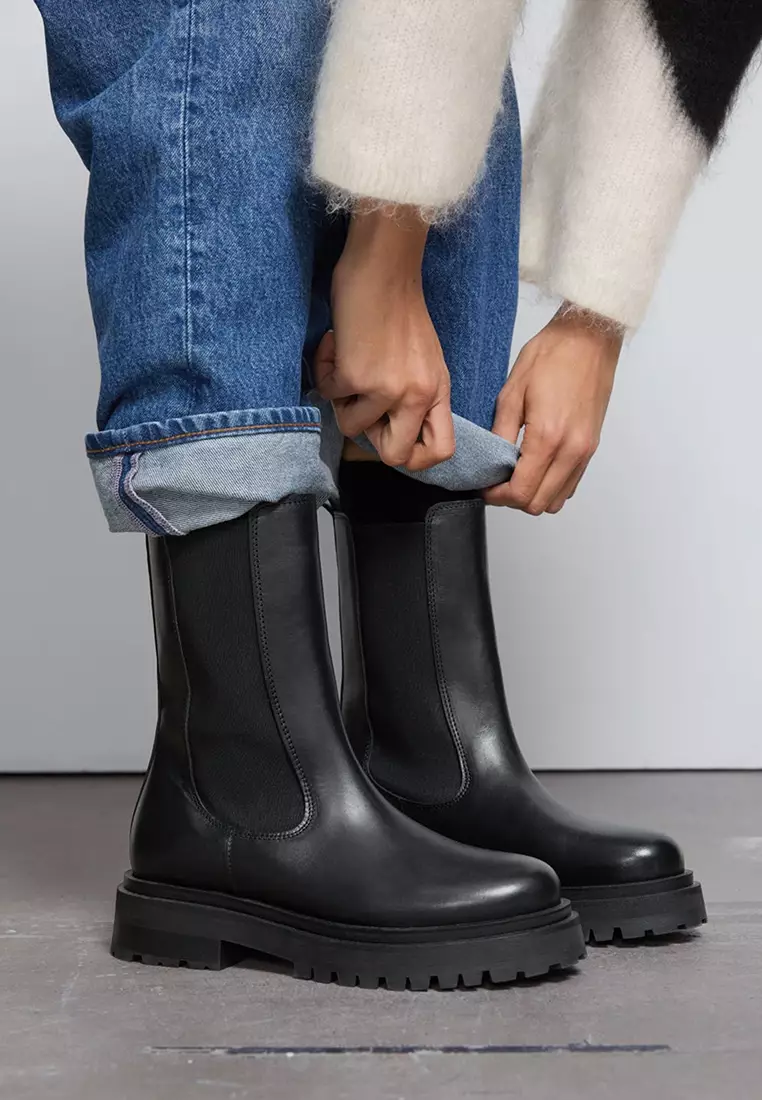 Leather chelsea boots 2025 & other stories