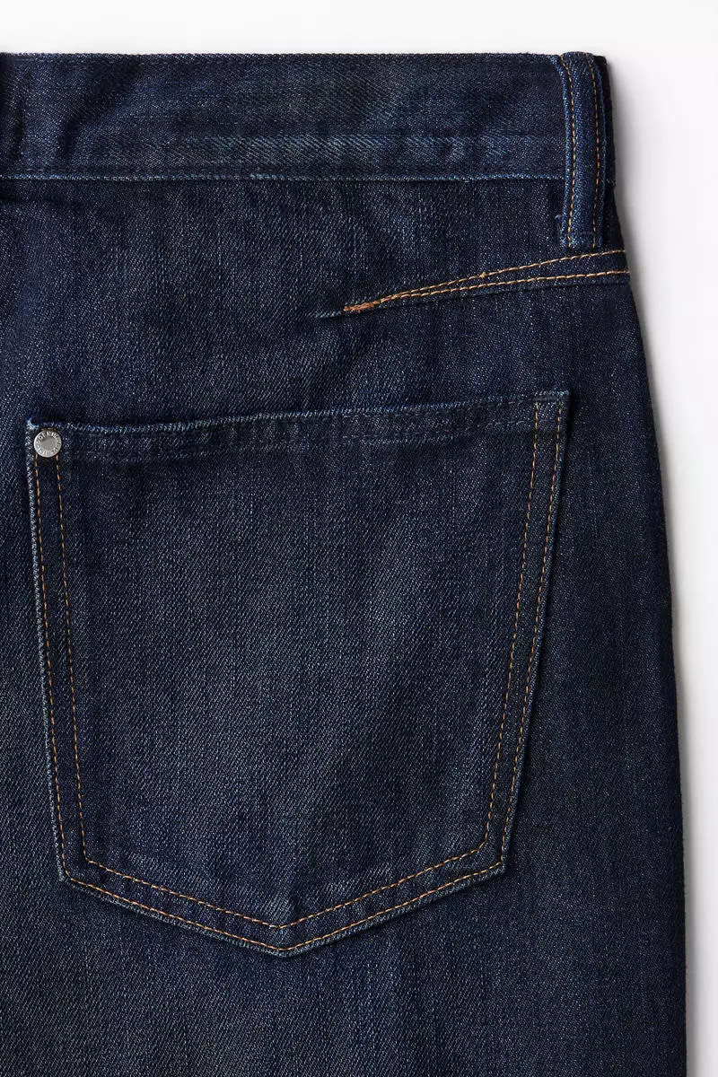 Baggy darted jeans