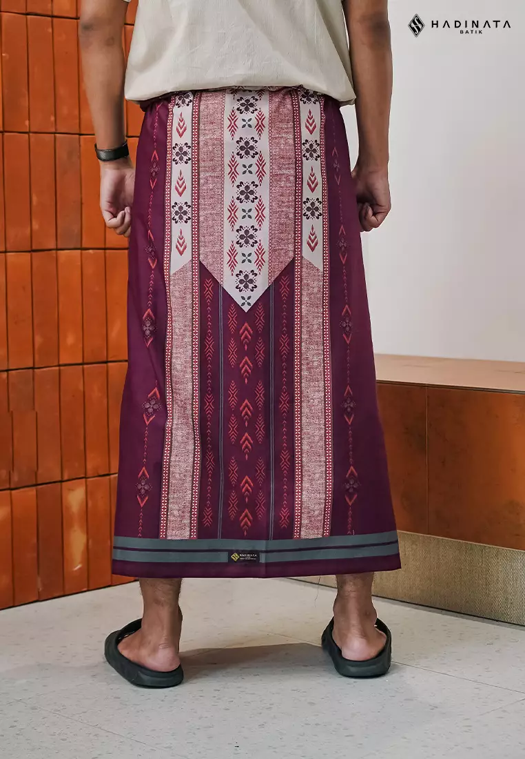 Hadinata Batik Sarung Saskara Maroon