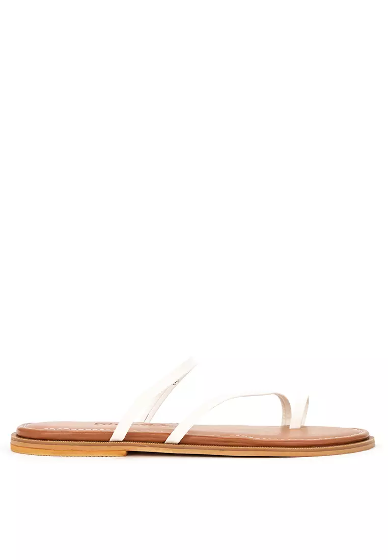 Toe Ring Strappy Flat Sandals
