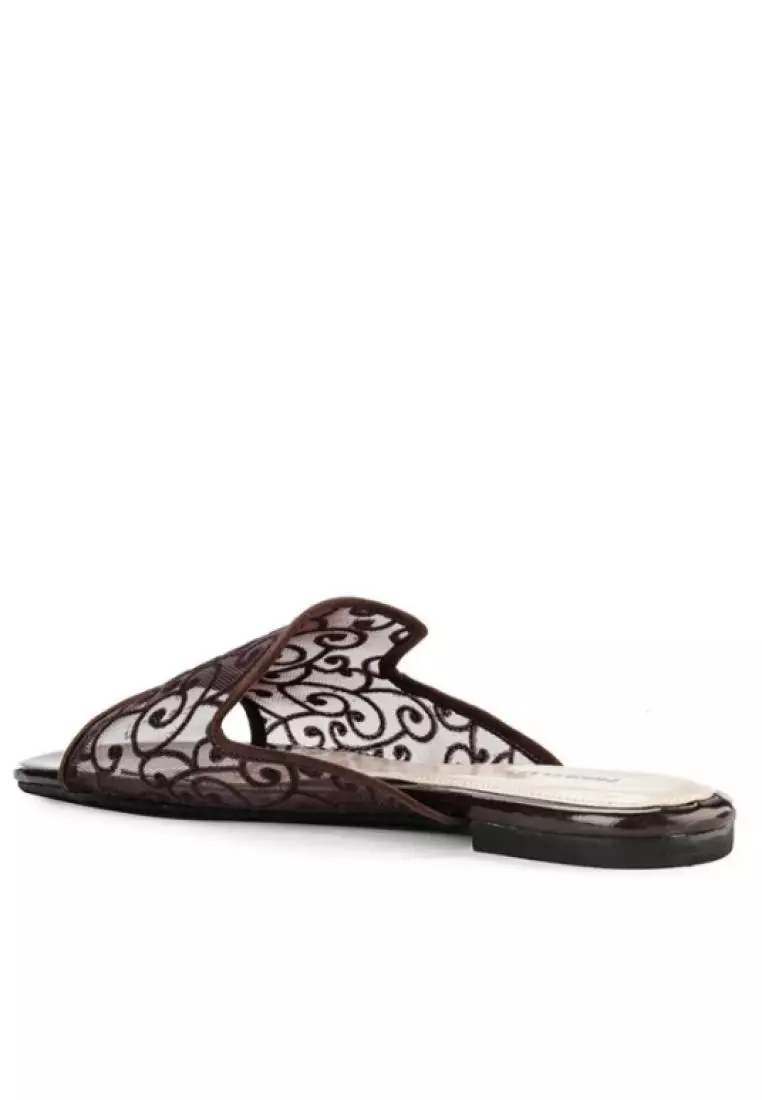 Karrie Sandal wanita Flat Slip On - Brown
