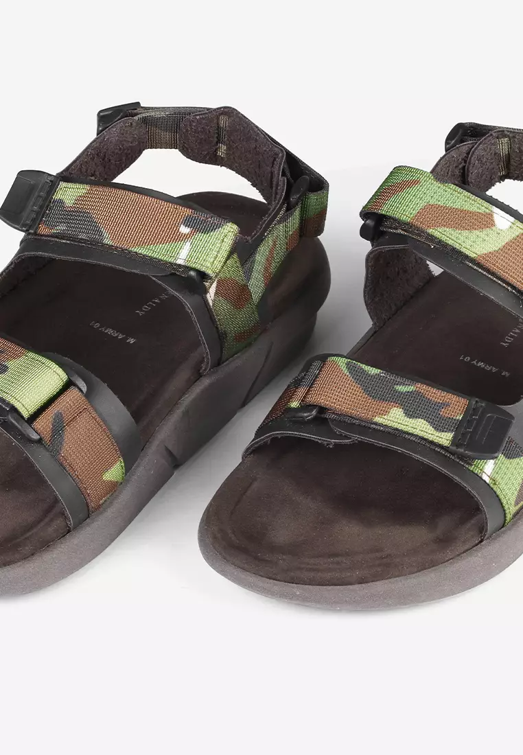 Sepatu Sandal Pria Motif Army M.Army 01 - Fransisca Renaldy