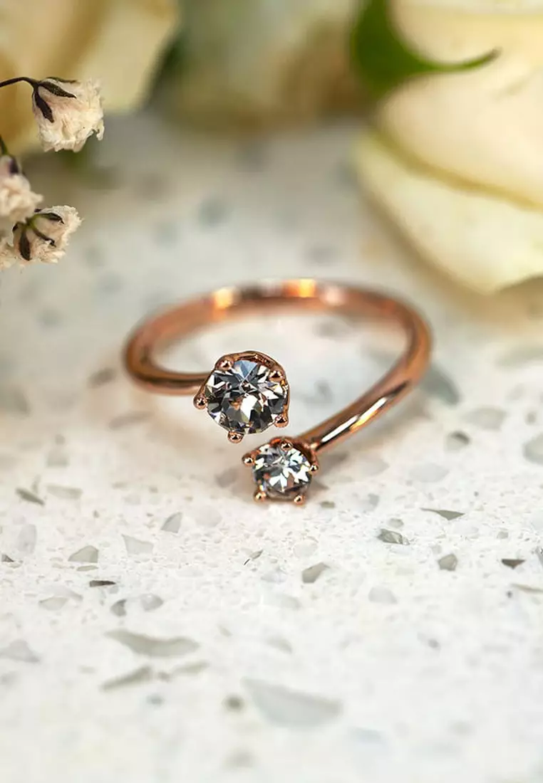 Split Crystal Clear Personality Ring Embellished with SWAROVSKI® crystals