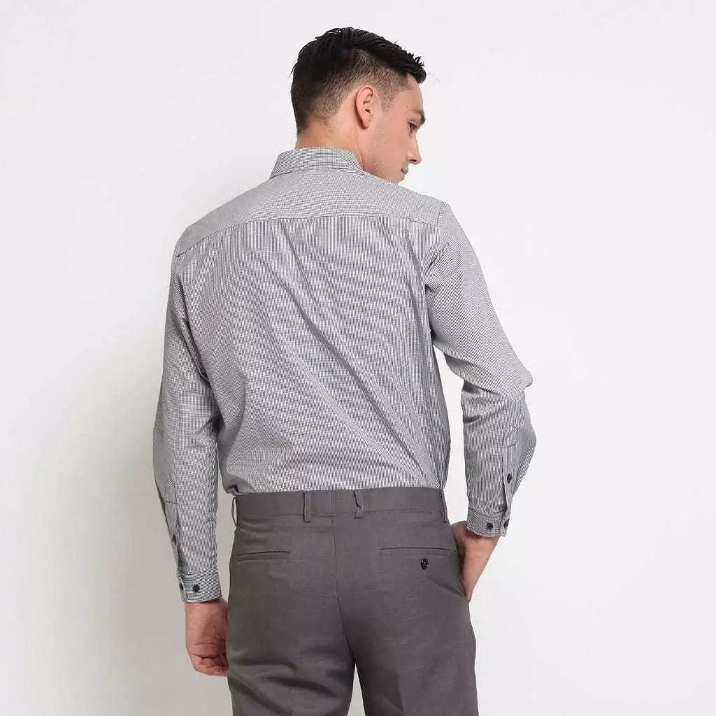 Lawell Kemeja Pria Lengan Panjang Kotak-Kotak Slim Fit - Caesar