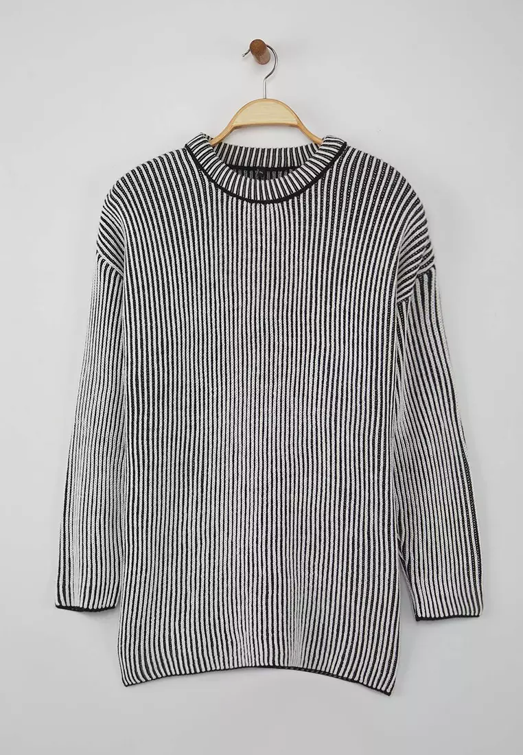 Black Ribbed Crew Neck Knit Sweater Tbbaw26An00035