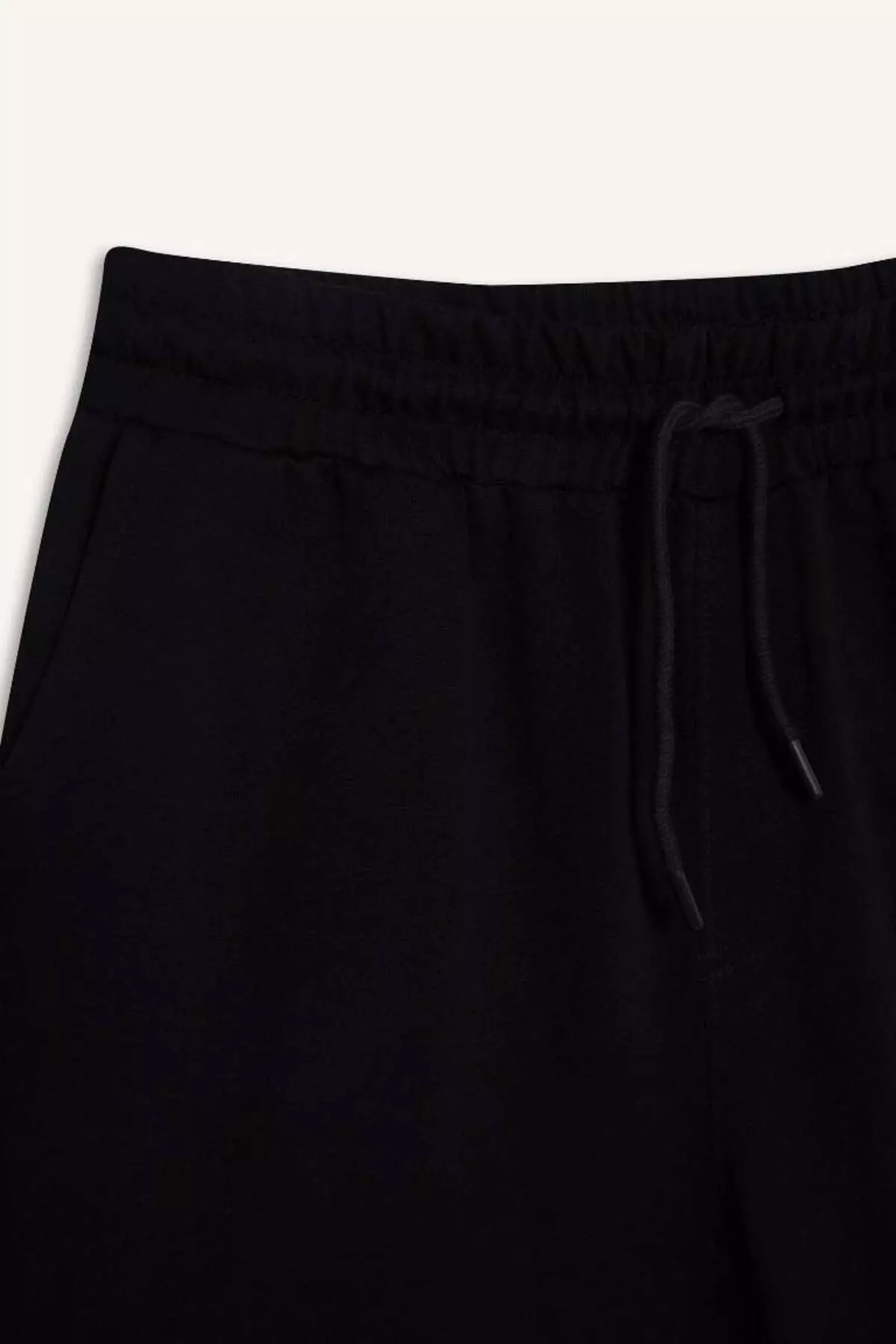 Slim Fit Slim Fit Pocketed Cotton Basic Plain Bermuda Shorts W1105Az25Sp