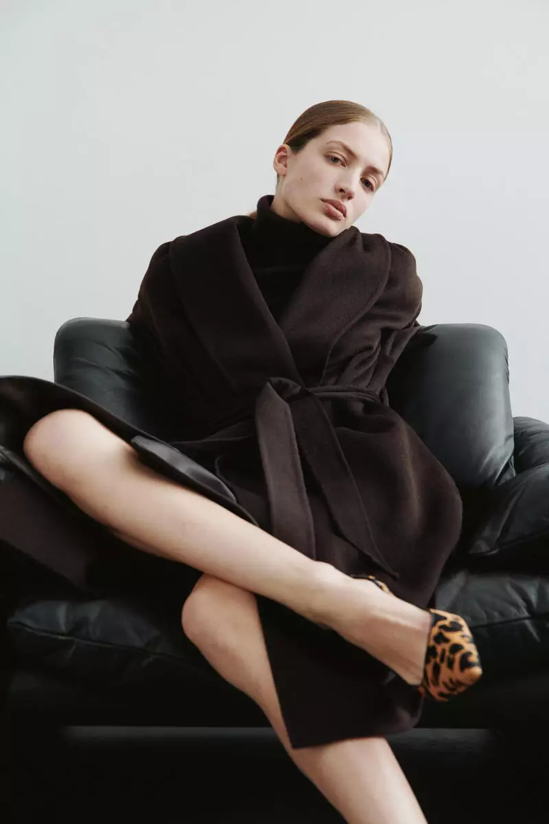 Kitten-heeled leather slingbacks