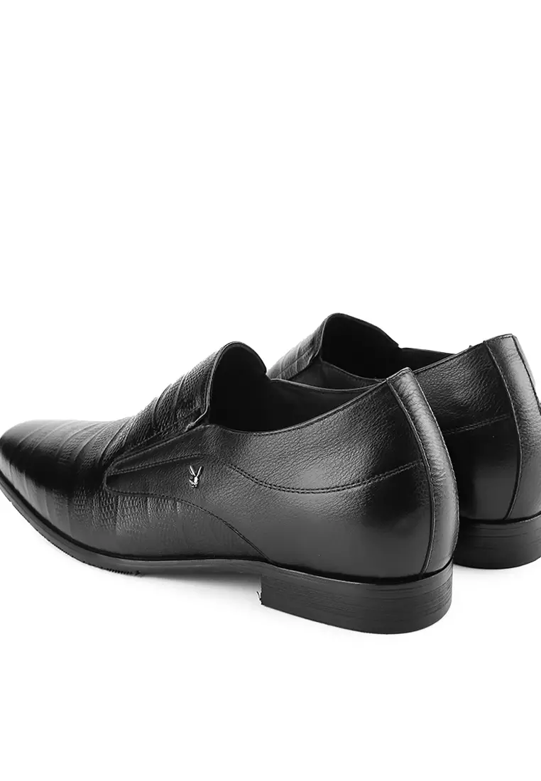 Zharres Slip On