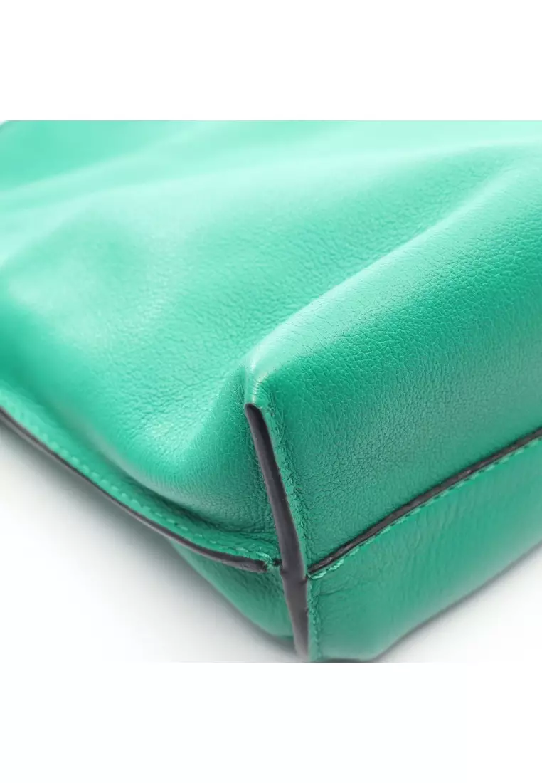 Pre-Loved LOEWE flamenco clutch mini Shoulder bag leather green