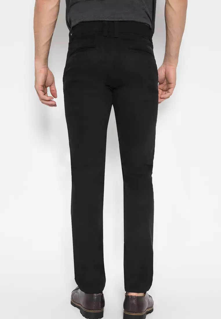 LGS - Celana Panjang Chinos Pria Warna Hitam CCT.546.S046.004.C