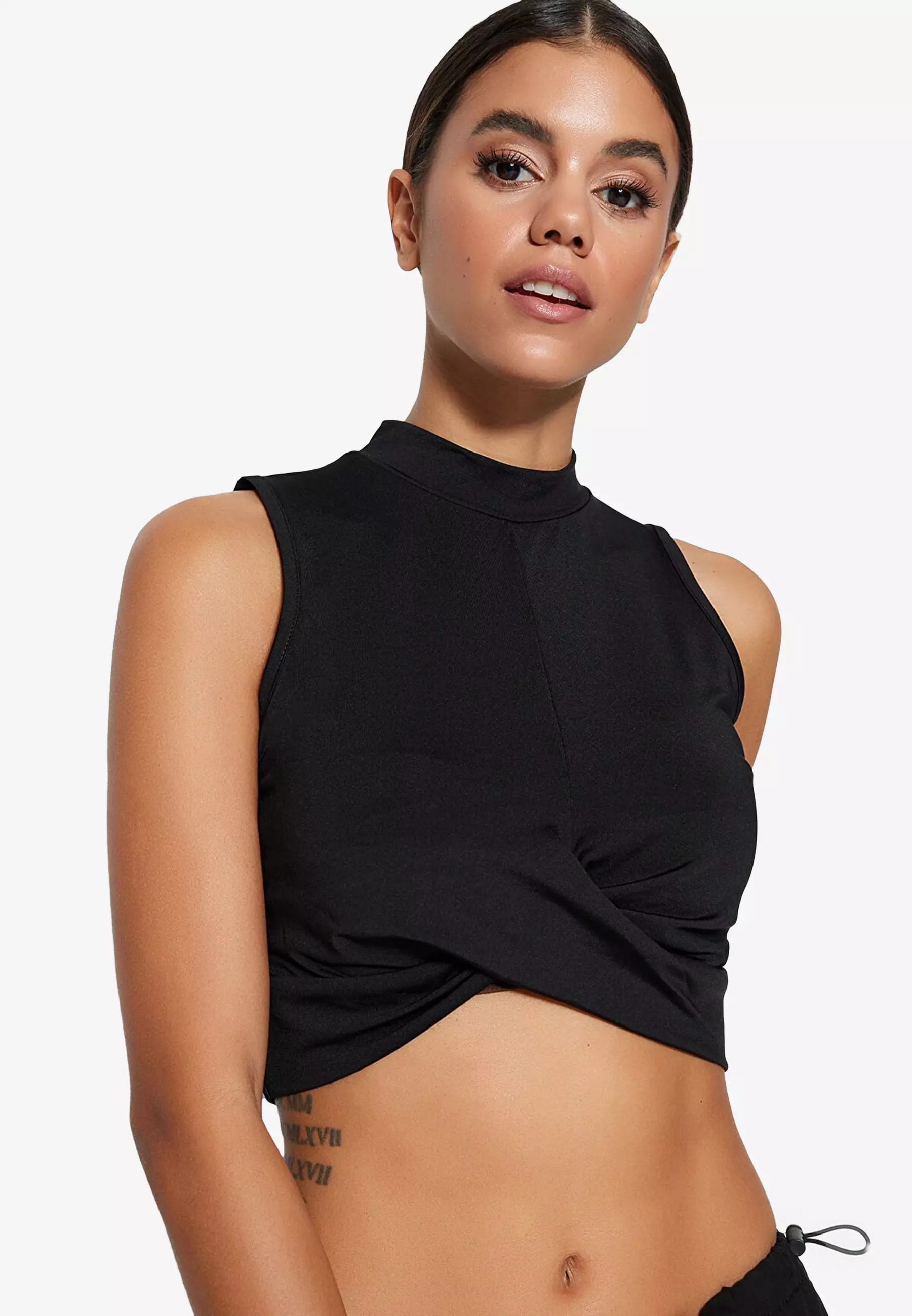 Trendyol Collection Black Fitted V-Neck Crop Ribbed Stretchy