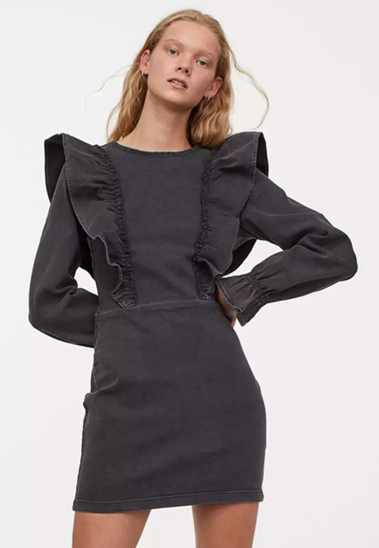 H&m black hotsell ruffle dress