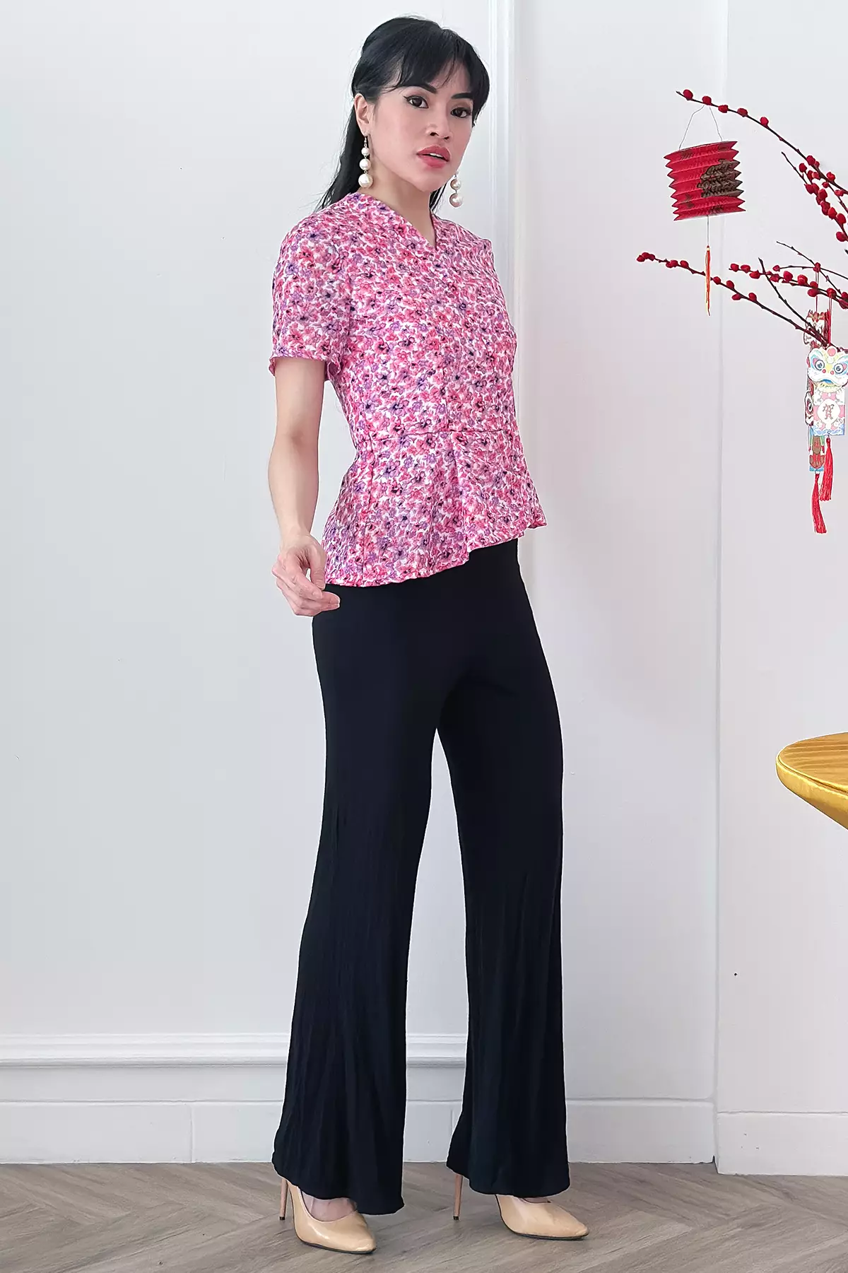 Catherin Kembangan Pink Kebaya