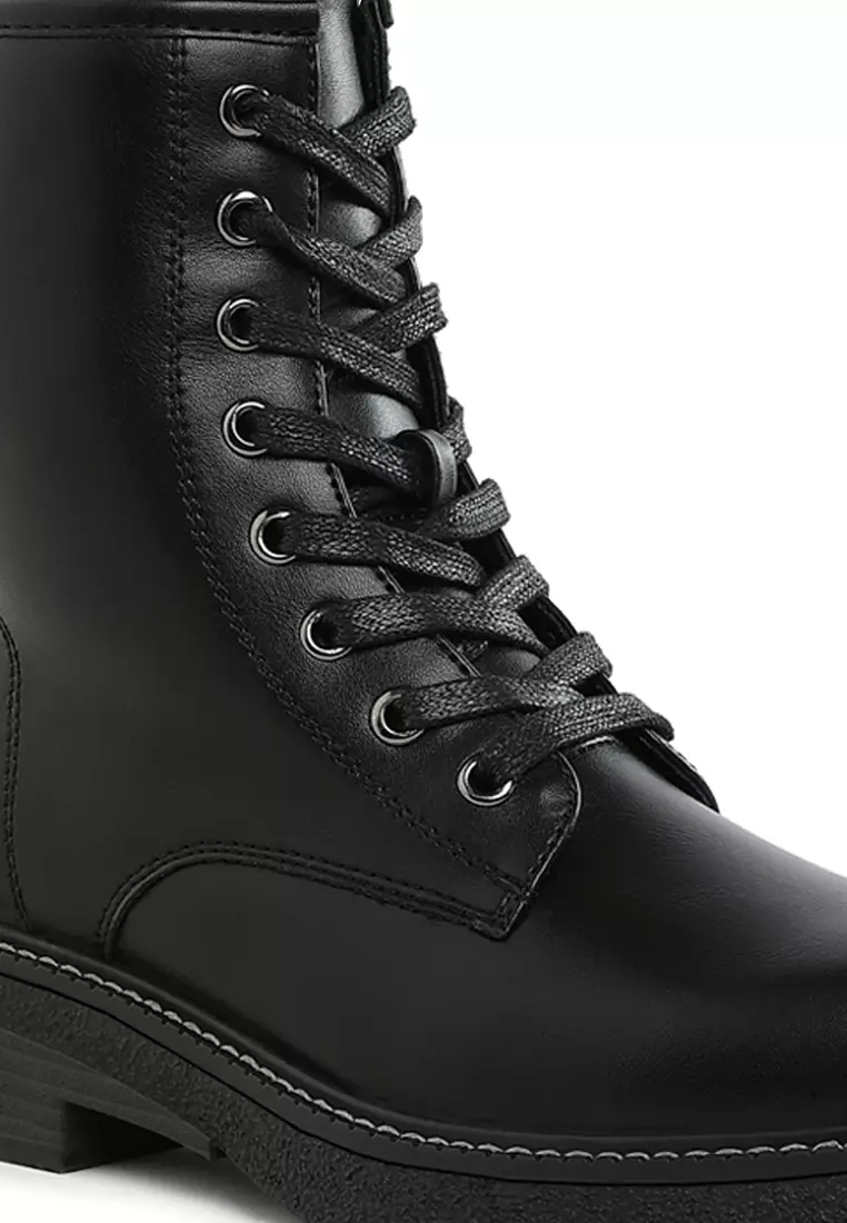Metallic Texture Lace Up Boots in Black