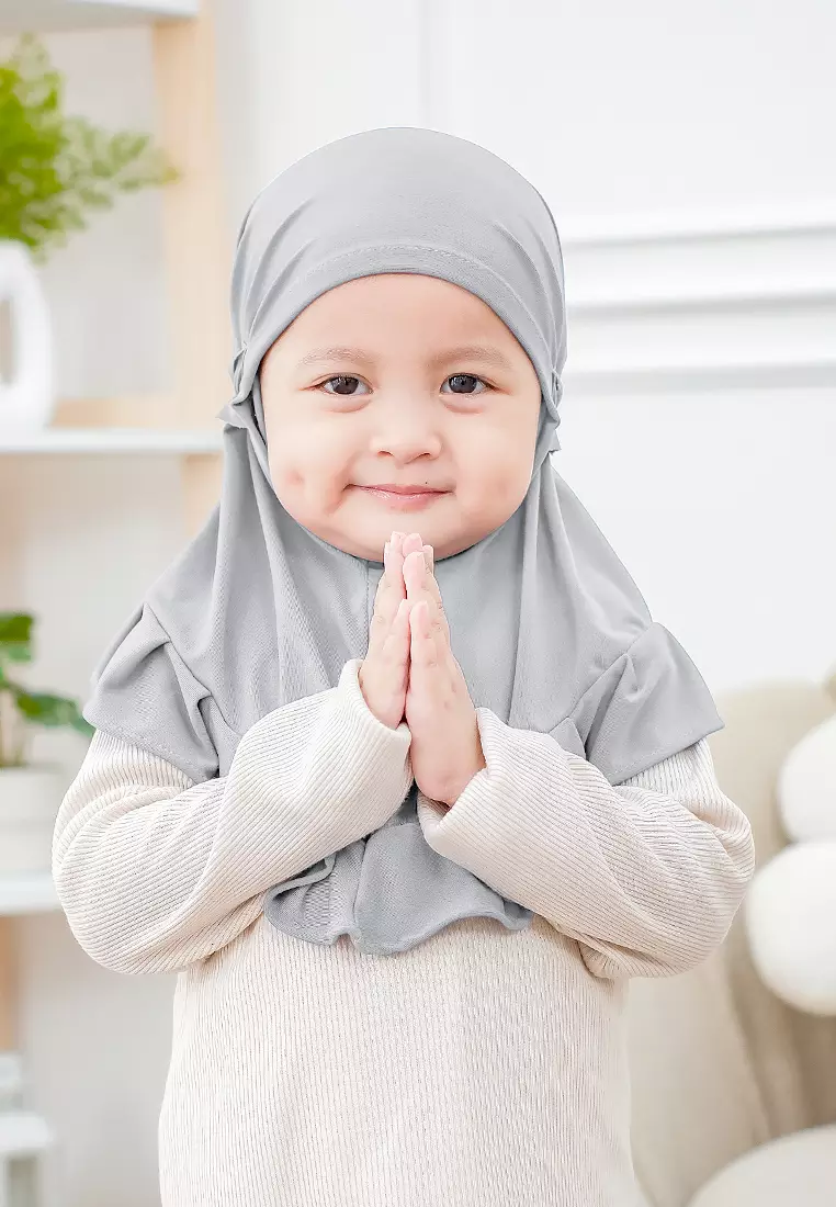 Cotton Bee - Ziva Ruffle Instan | Hijab Instan Anak | Kerudung Jilbab Bergo Tali Anak - Warm Grey - S