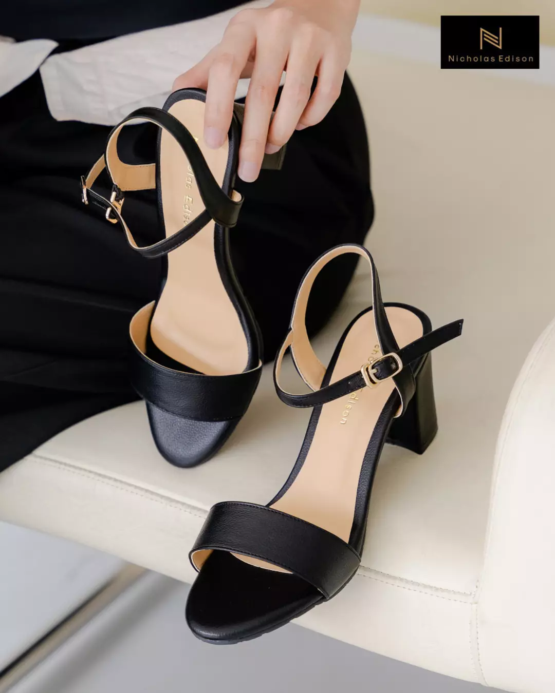 Nicholas Edison Heel Vara Black