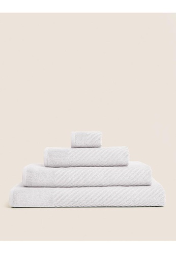 MARKS & SPENCER grey M&S Cotton Rich Plush Quick Dry Face Towel (Grey) 82EA2HL4C0B96AGS_1