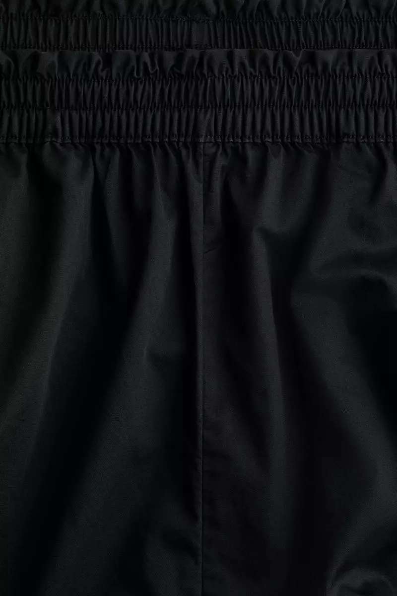 Ankle-length pull-on trousers