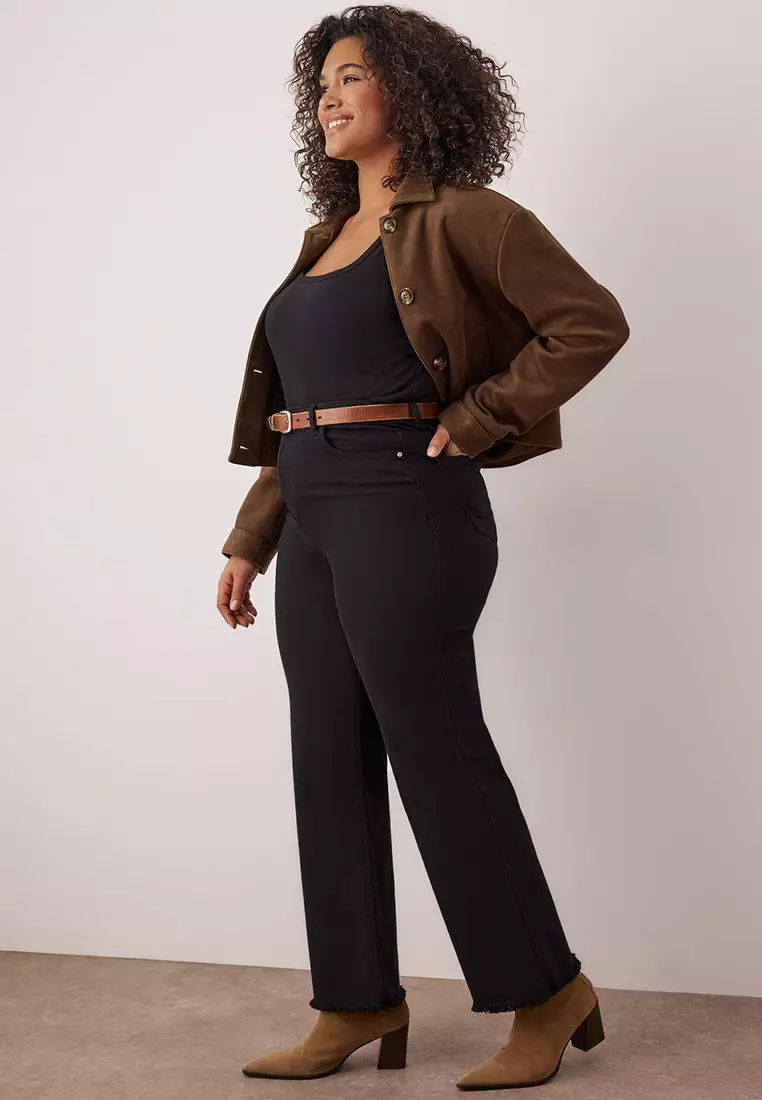 Plus Size Frayed Hem Wide Legs Jeans
