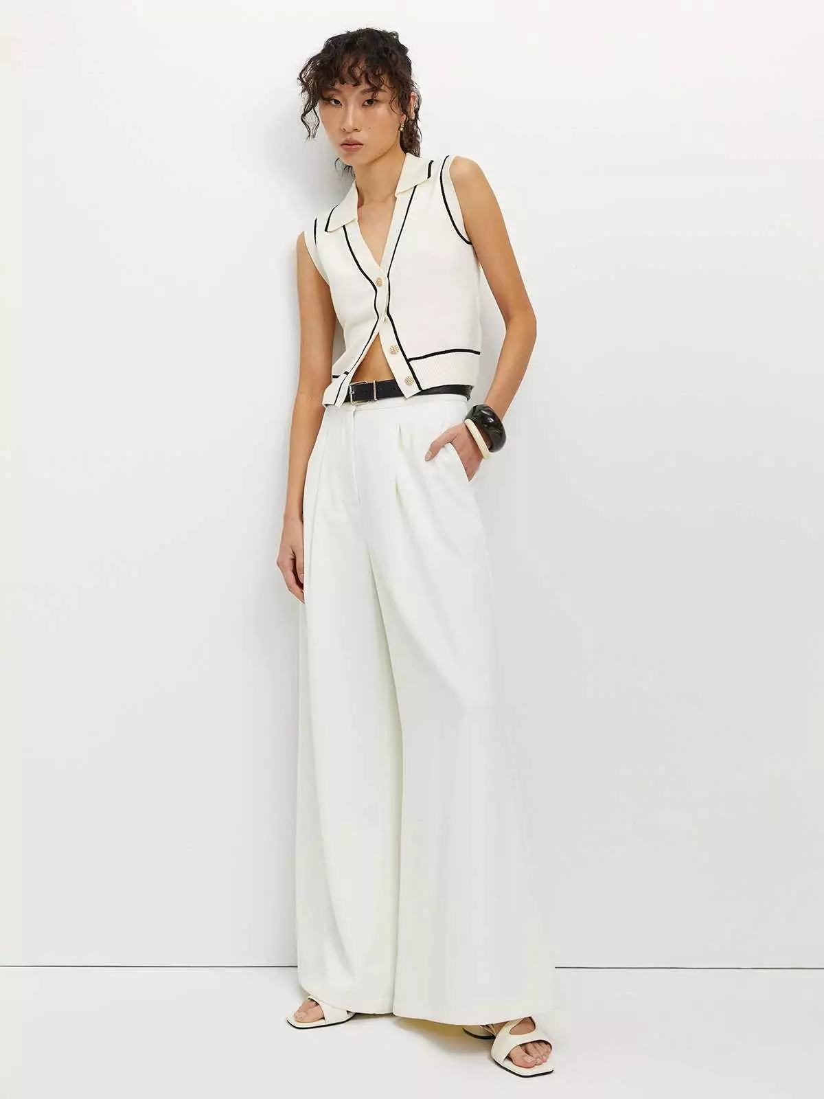 Sleeveless Knit Top - Off-White