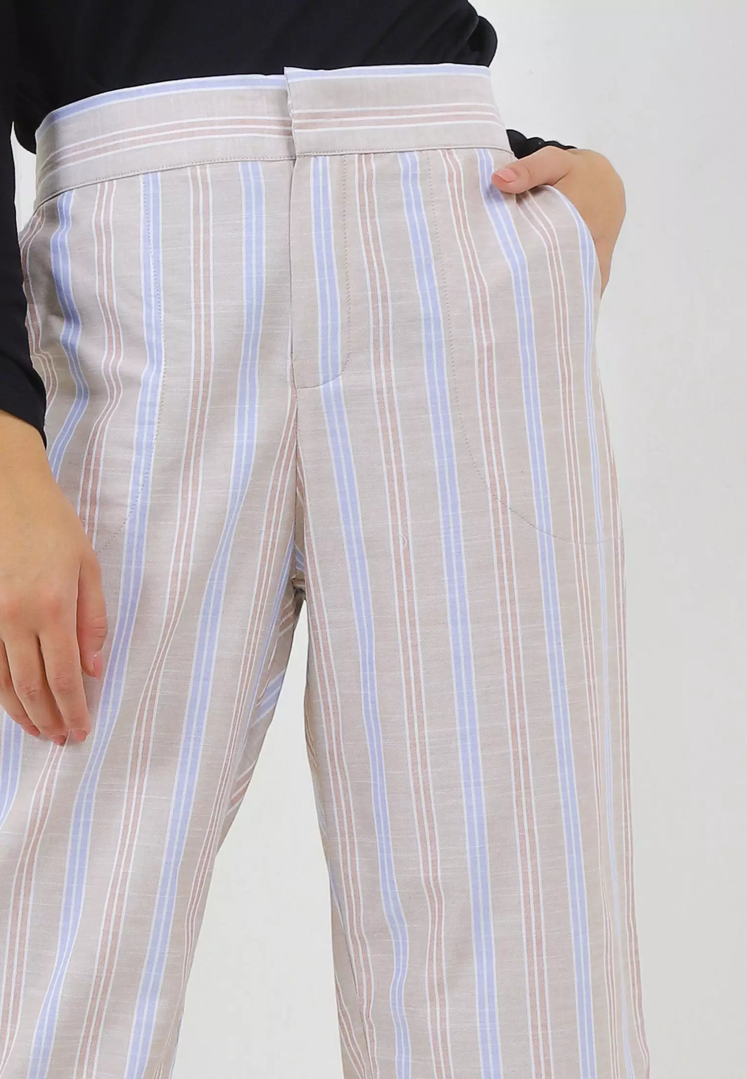 MFMW Namii Celana Panjang Kulot Coklat Motif Salur