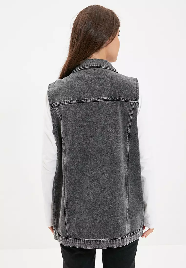 Shirt Collar Pocket Detailed Denim Vest Jacket