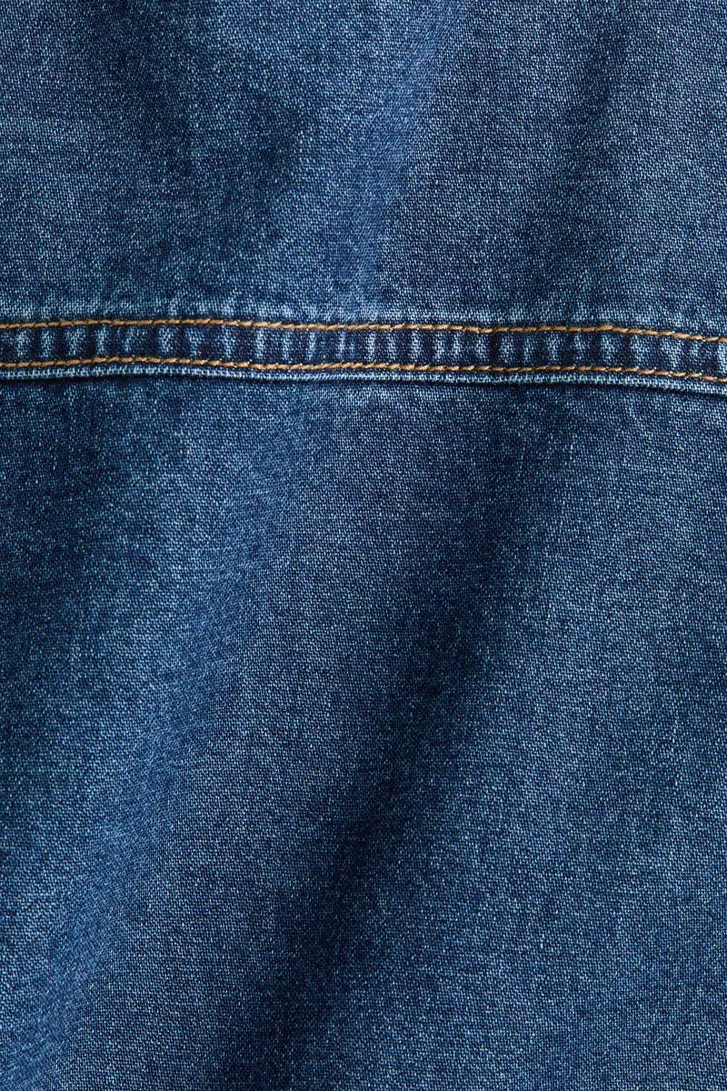 Short-sleeved denim top
