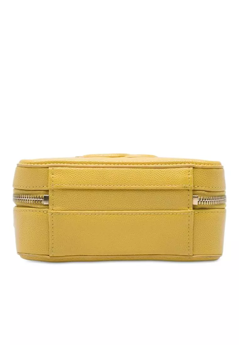 Pre-Loved Chanel Small Caviar Cc Filigree Vanity Case