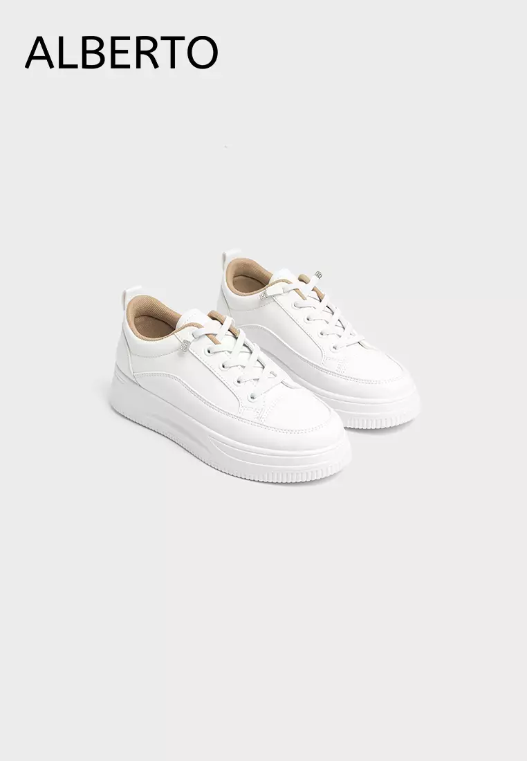 Women's Isa Sneakers