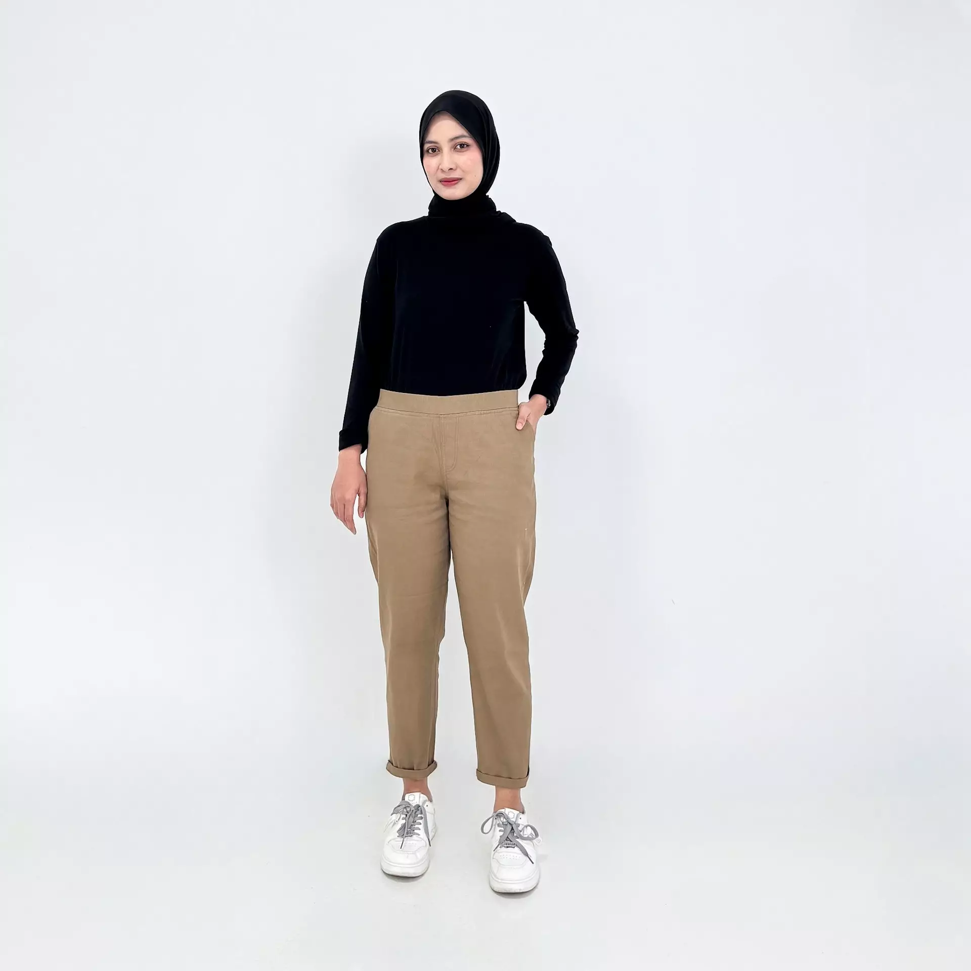 Celana Panjang Katun Basic Delli COKLAT