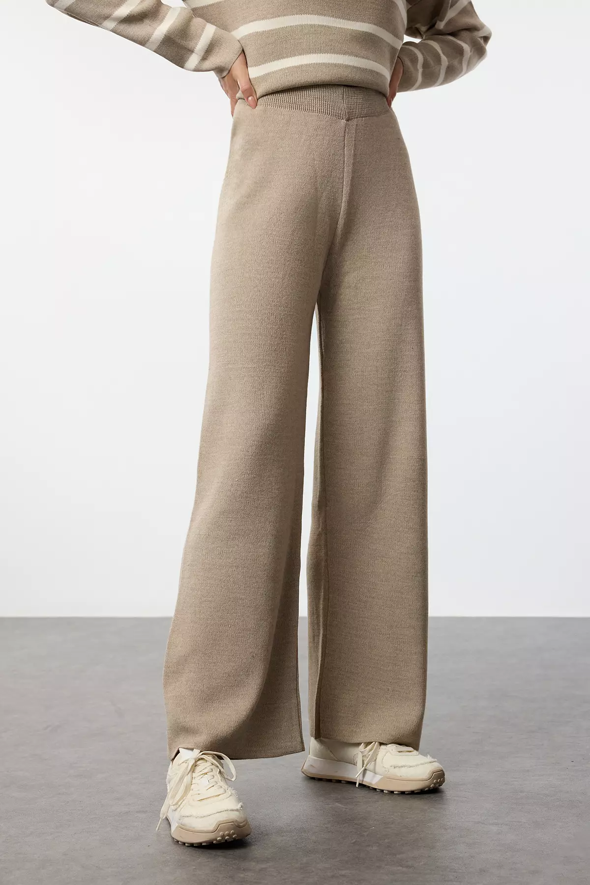 Beige Striped Knitted Trousers Top-Bottom Set TWOAW24AU00045