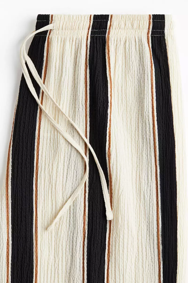 Wide pull-on trousers