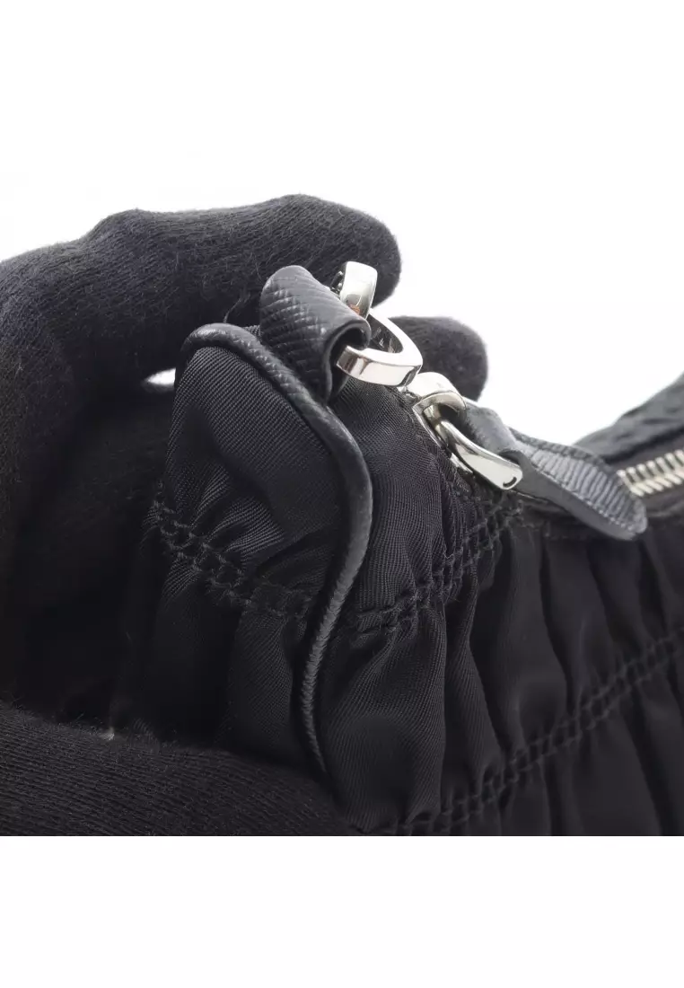 Pre-Loved Prada Re-Edition 2006 embroidery drill DRILL RIAMO FI chain shoulder bag Nylon Saffiano leather black 2WAY