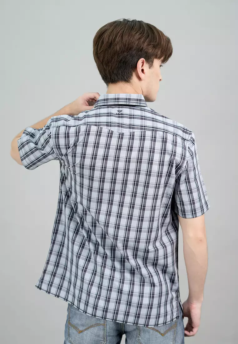 LGS - Regular Fit - Kemeja Casual Pria - Lengan Pendek - Motif Kotak-Kotak - Warna Variasi