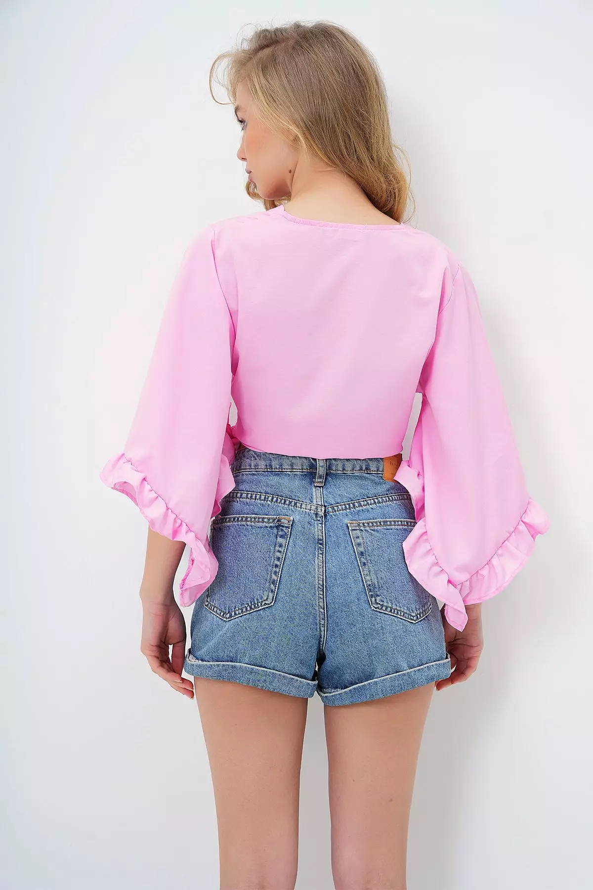 Women's Pink Ruffle Sleeve Crop Woven Blouse Alc-X10336