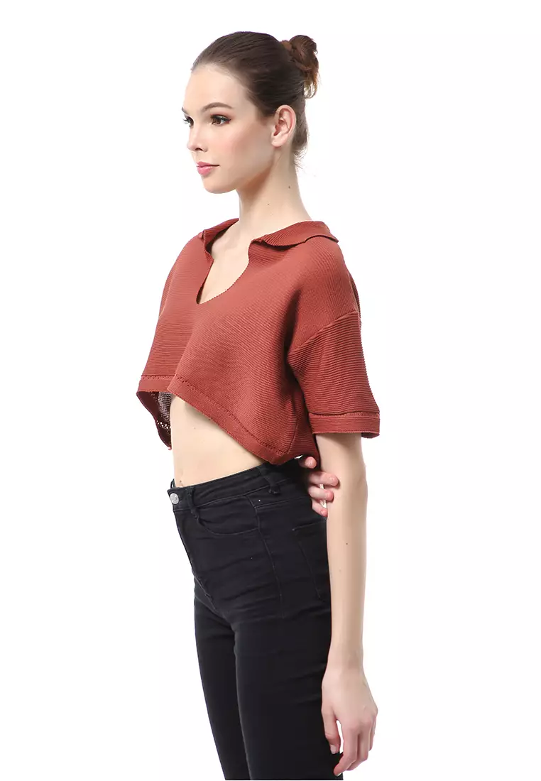 Albertine Atasan Crop Wanita Lengan Pendek Blouse Vneck Motif Polos Material Rajut ORIGINAL - Brown