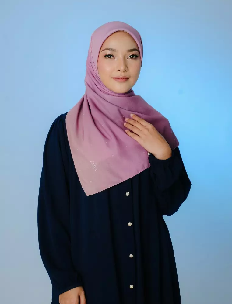 VEGA Scarf Pink - Kerudung Hijab Segiempat Motif With Pouch Ziplock - Bahan Poly Fine - Ukuran 110x110