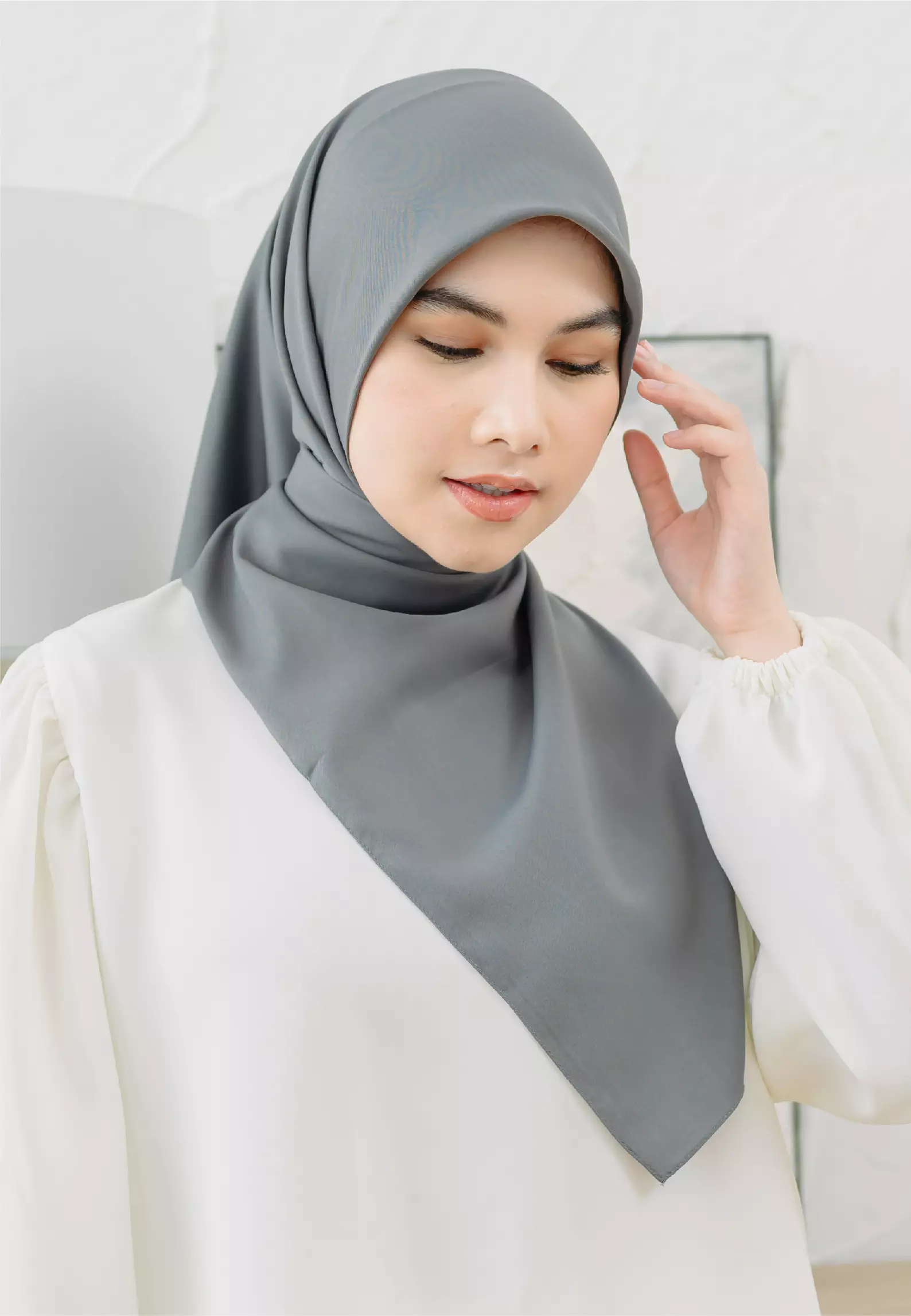 Hana Voal (Hijab Voal Segiempat Polos) Dark Grey